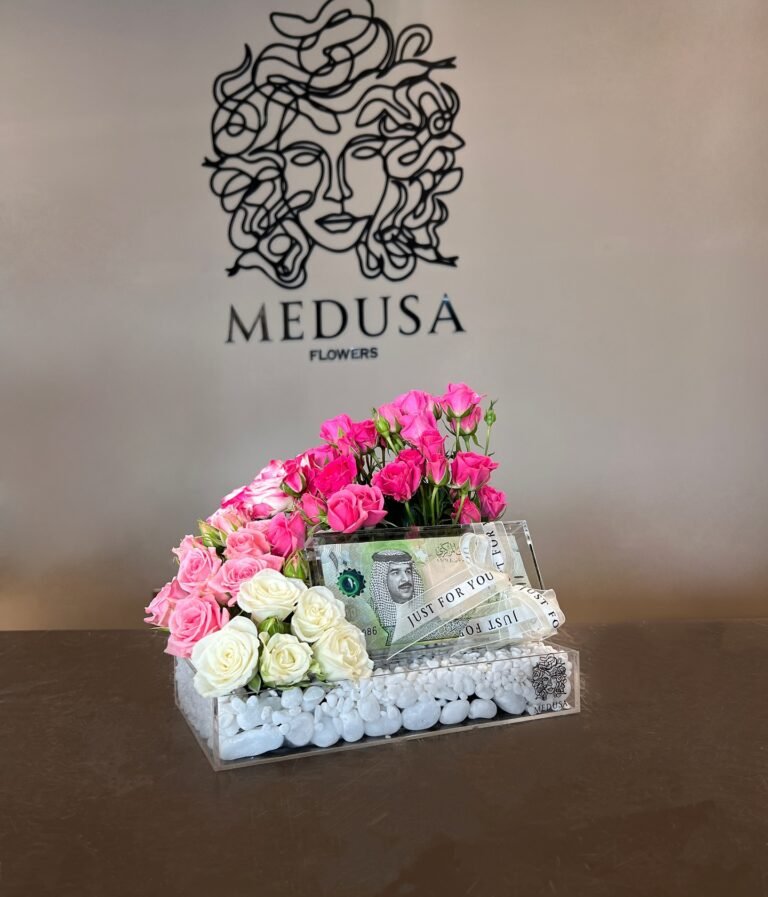 Rose Gradient Money Arrangement