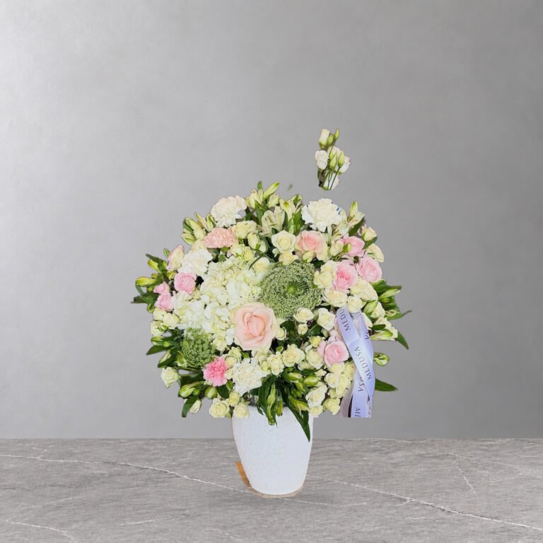 Signature Vase Arrangement — 08