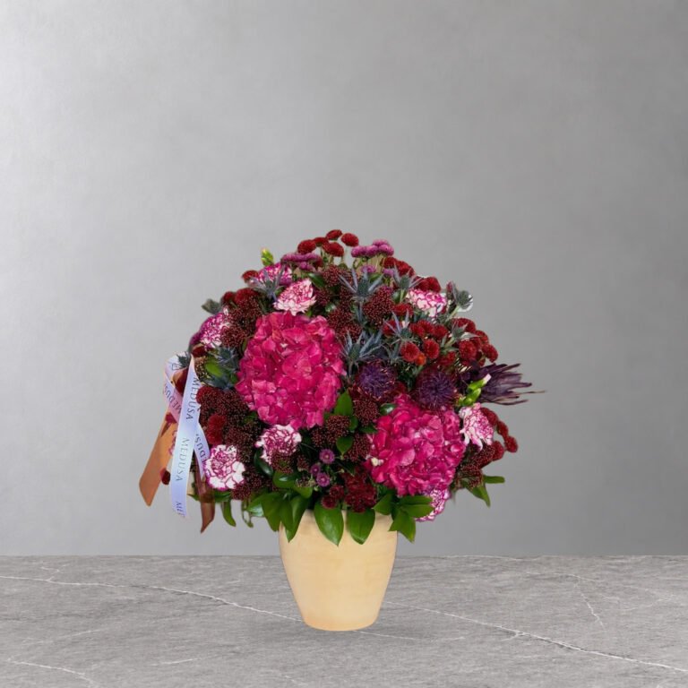Signature Vase Arrangement — 11